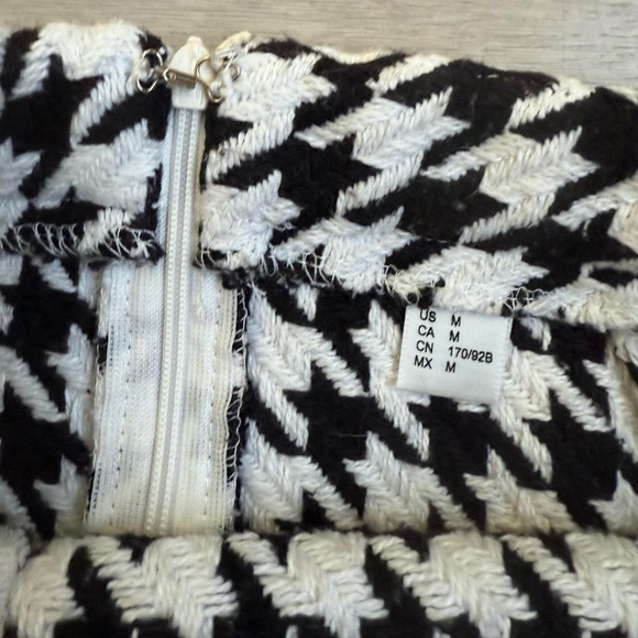 Houndstooth Skirt - Picture 4 of 5